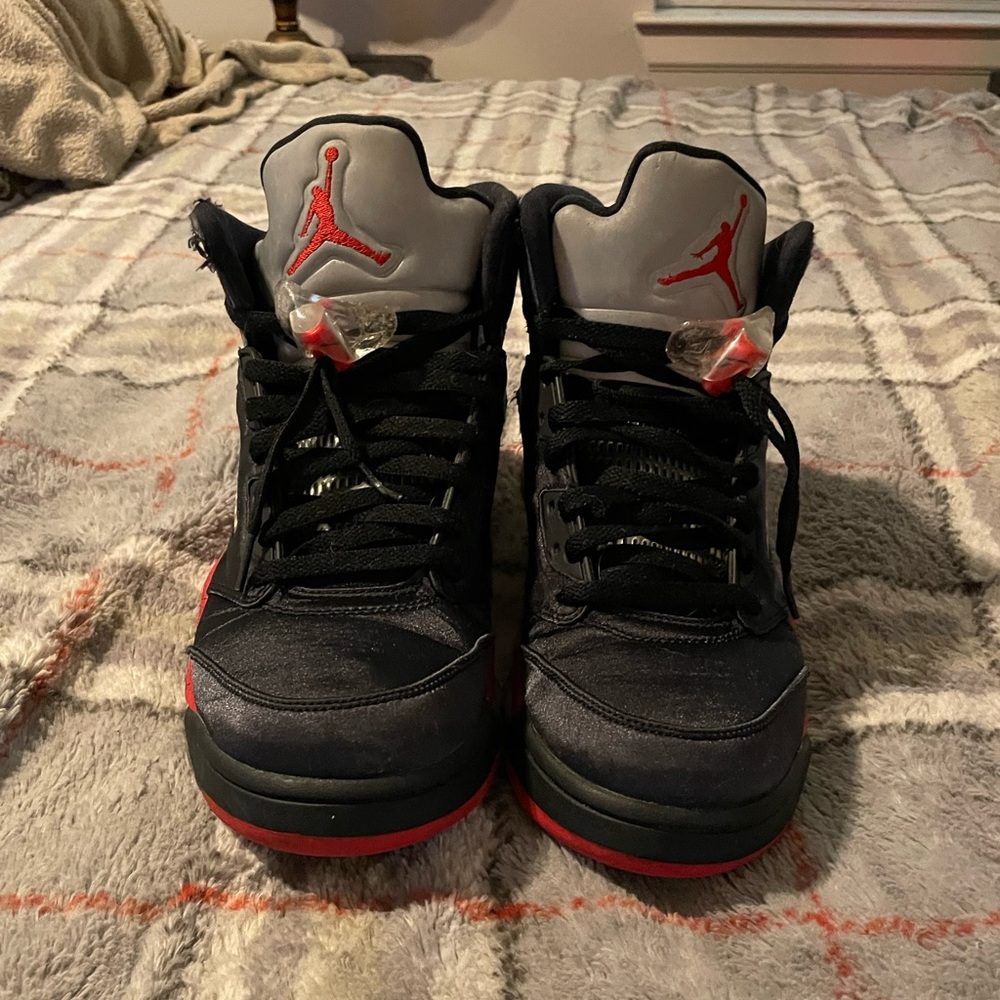 Air Jordan 5 Retro 'Satin Bred' size 11.5